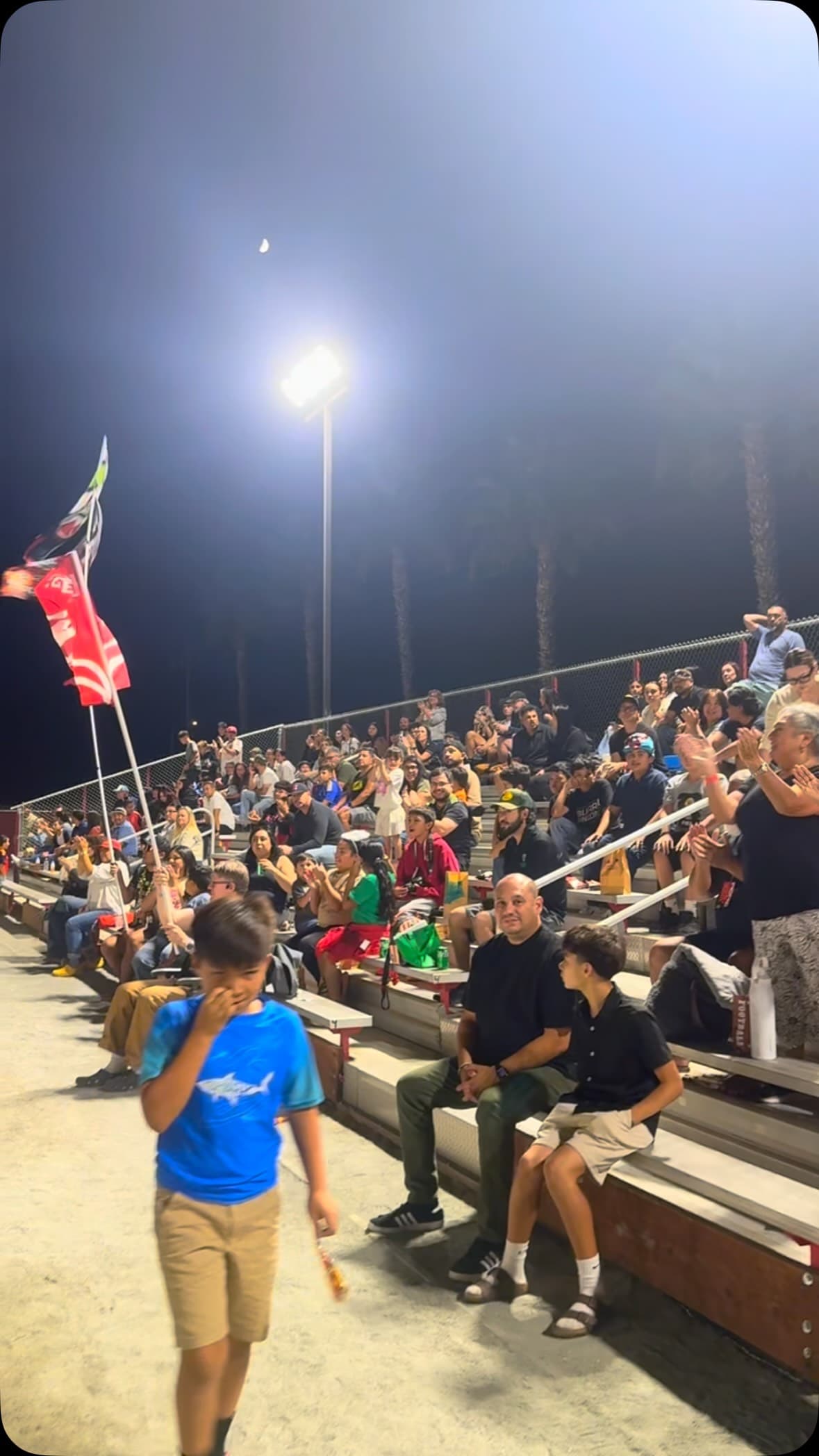 Fuego scores right before the half!!! Ray Saldana brings us up by one 🔥